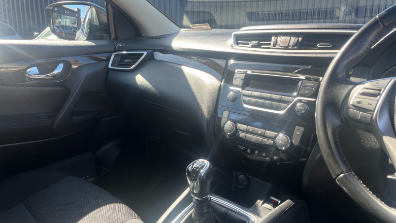 Nissan Qashqai 1.5 dCi Acenta [Smart Vision Pack] 5dr Diesel Hatchback